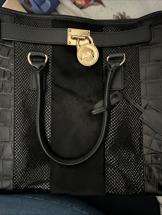 Michael Kors Handbags - Michael Kors Black Mixed-Texture Tote with Gold Logo Lock